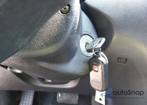 2004 Toyota Corolla S из США, поврежденный, VIN 1NXBR32E84Z194277